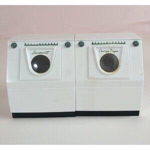 Vintage Westinghouse Laundromat Washer & Dryer Plastic Salt & Pepper Shakers